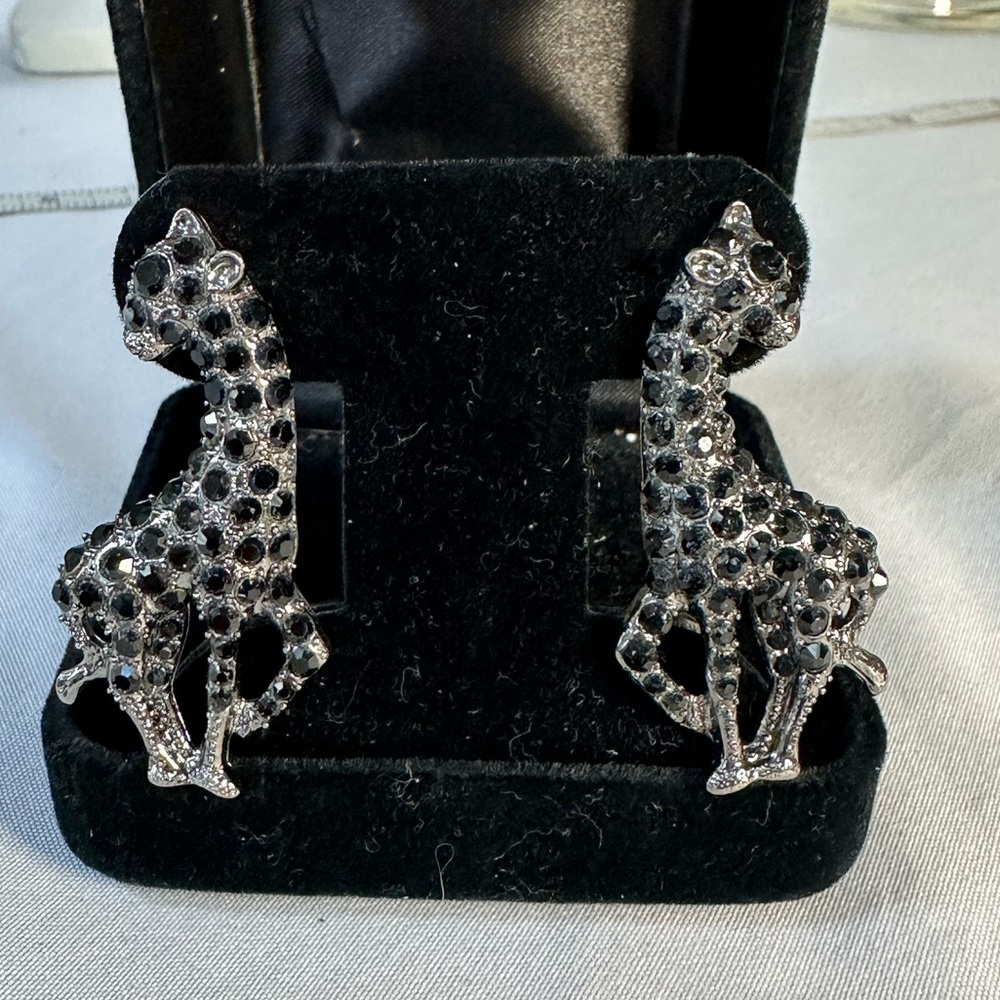 Black rhinestone giraffe earrings